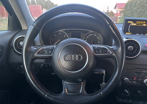 Audi A1 cena 28000 przebieg: 180000, rok produkcji 2014 z Kwidzyn małe 781